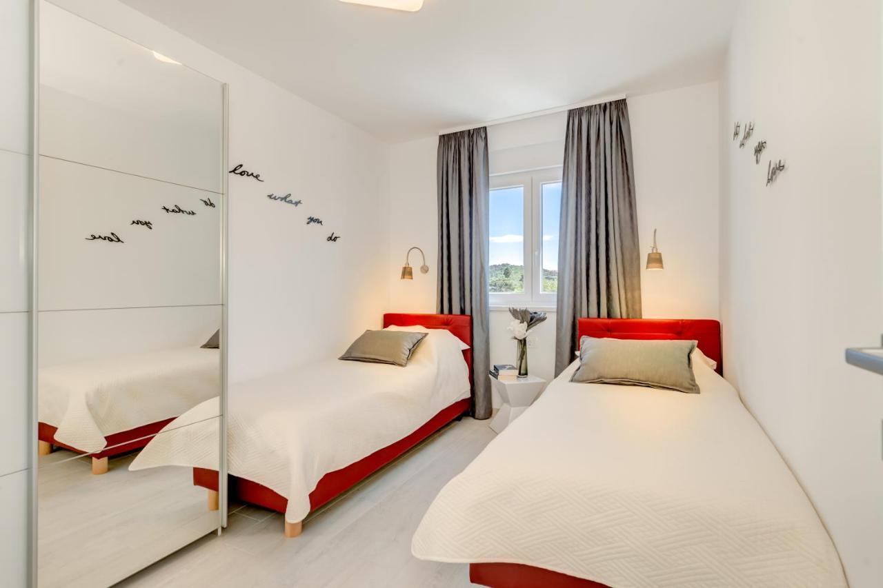 Modern 4* Luxury Apartment In Center Trogir Exteriér fotografie